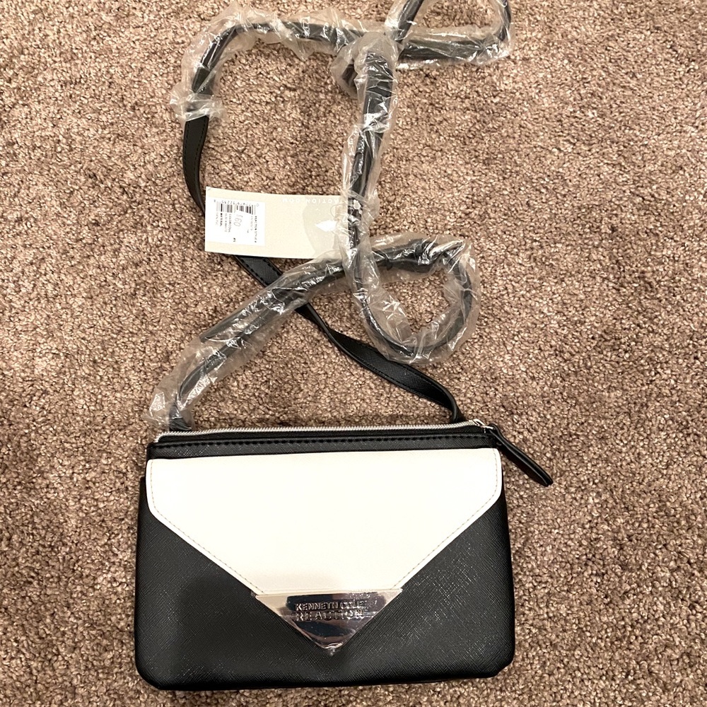 NWT Kenneth Cole Reaction Black and White Purse